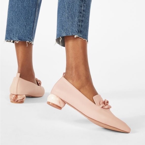 ❣️JustFab Bold In Business Blush Pink Chainlink Flats❣️ - Picture 2 of 11
